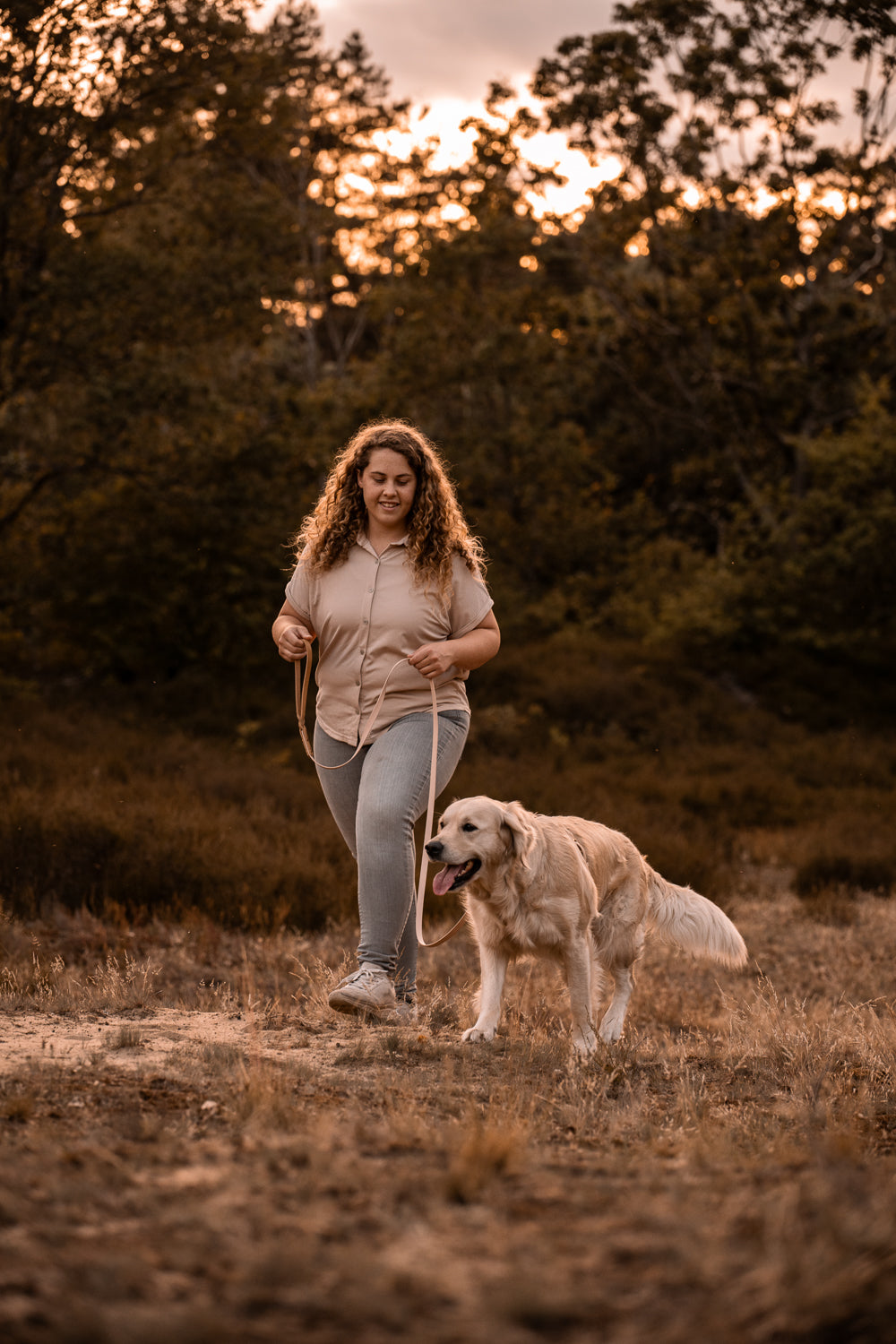 The Lizz Leash — Golden Tan