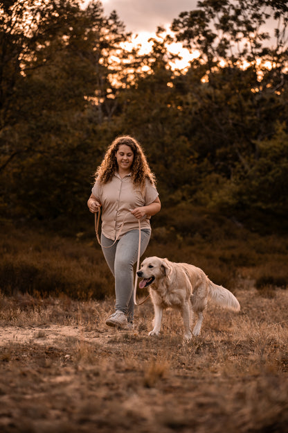 The Lizz Leash — Golden Tan